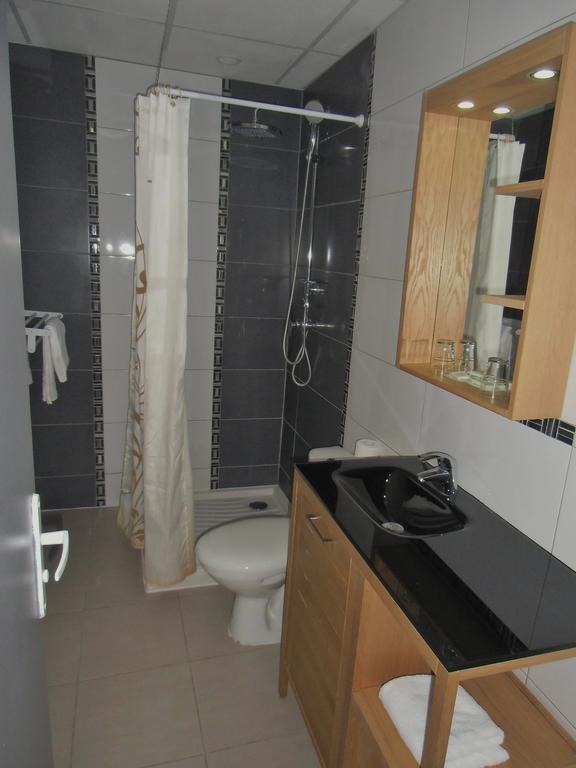 Hotel Alexandre 1Er Marseilles Zimmer foto